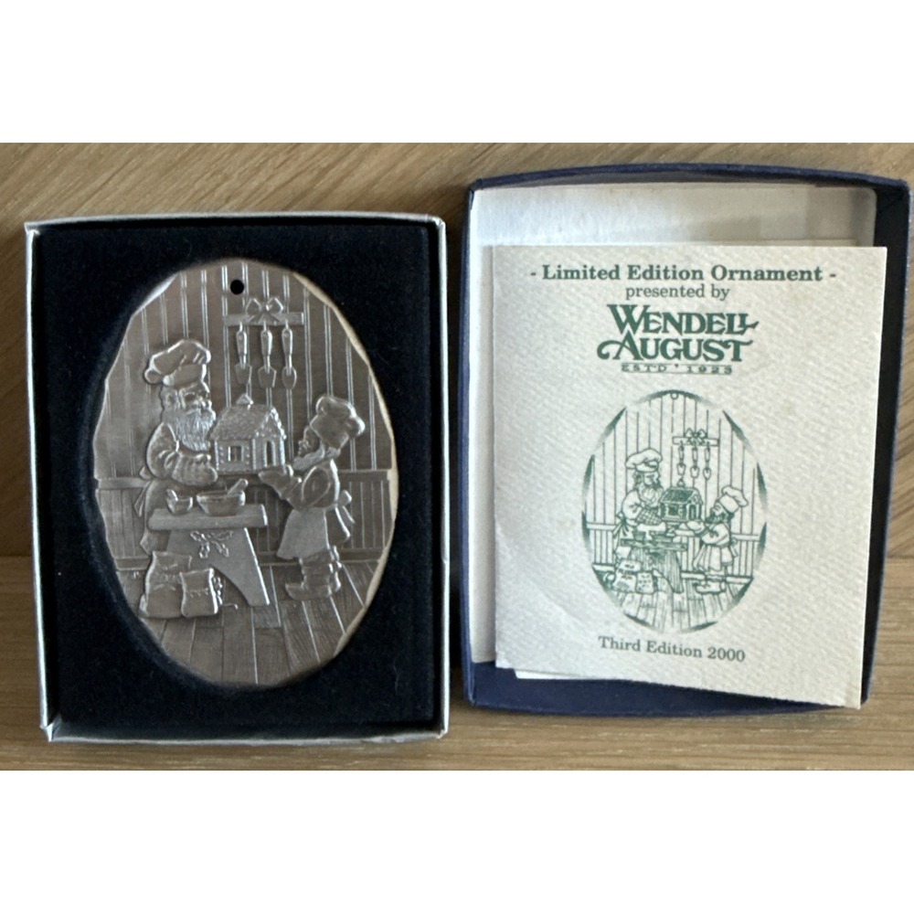 NorthPole Bakery dated 2000 3rd ed Santa's Workshop Pewter- Wendell August Forge